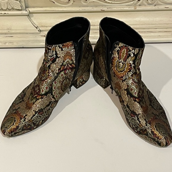 Unisa brocade booties - Picture 2 of 4